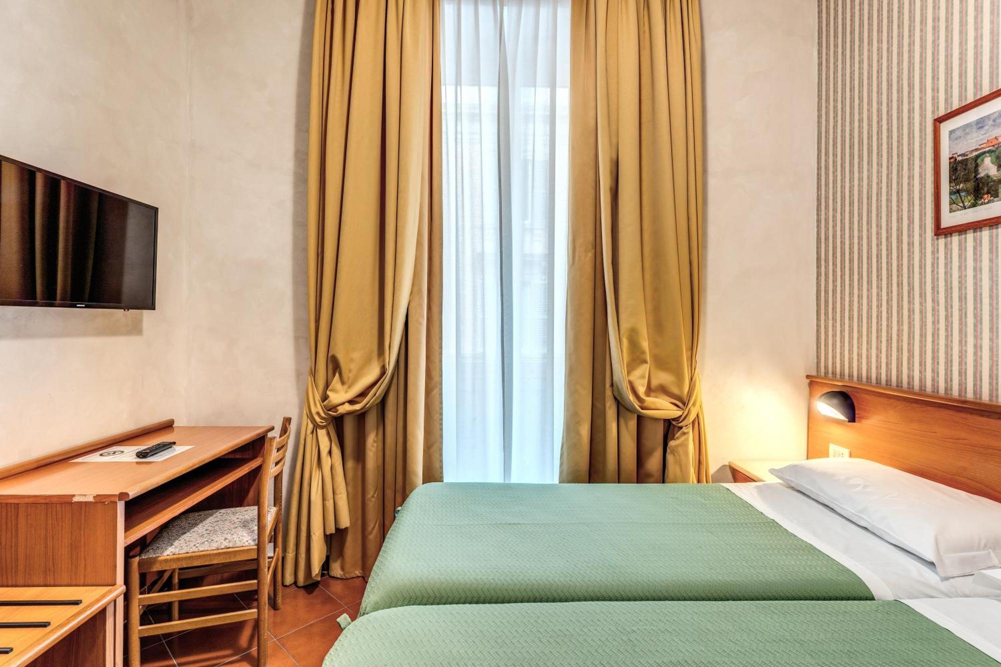 Hotel Corona 3* Rom