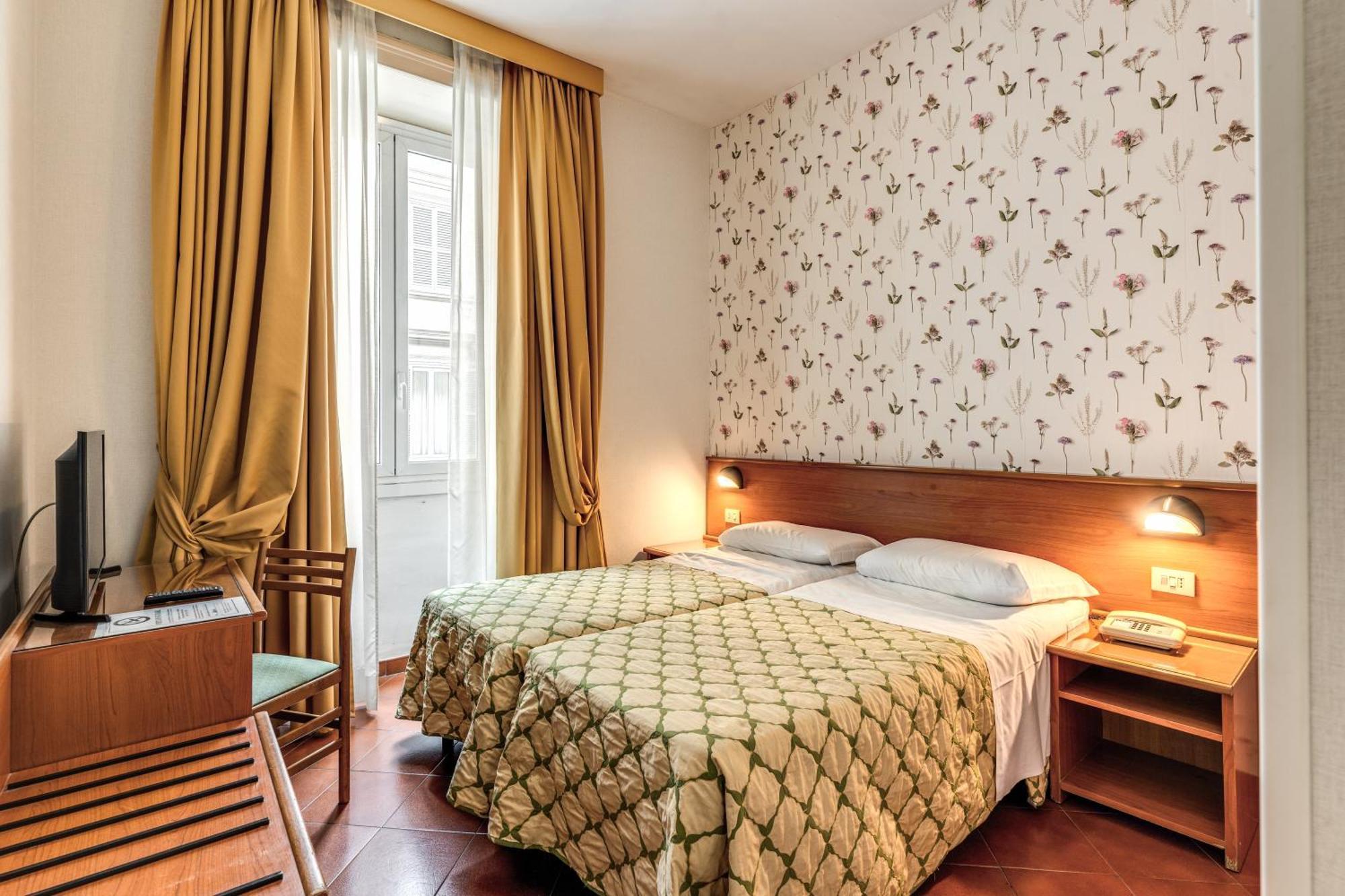 Hotel Corona Roma